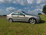 Mercedes-Benz Mercedes W203 C220CDI 1. Hand - Mercedes-Benz C 220 mit Diesel-Antrieb: Limousine, W203 Cdi
