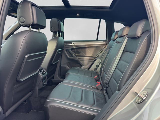 Fahrzeugabbildung Volkswagen Tiguan 2.0 TSI 4M R-Line+LED+Cam+Pano+Leder+HUD