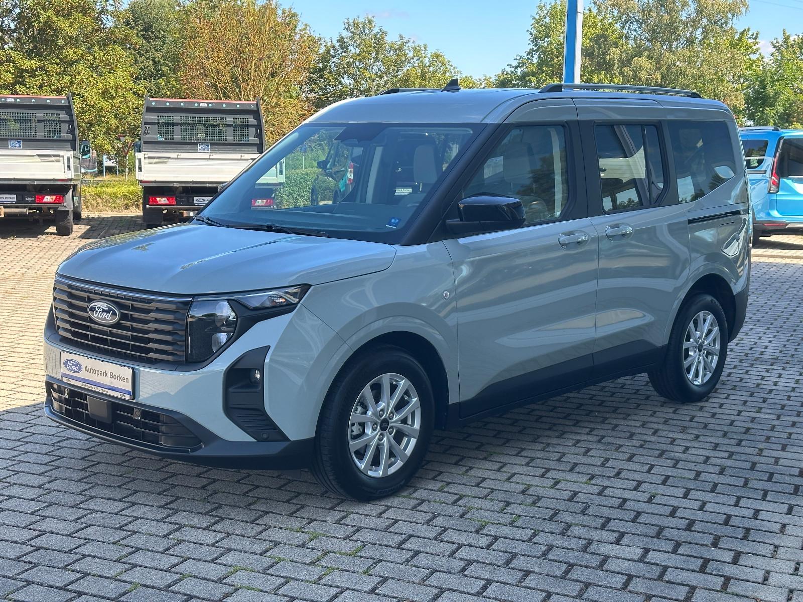 Ford Tourneo Courier Titanium AHK WINTER-PAKET