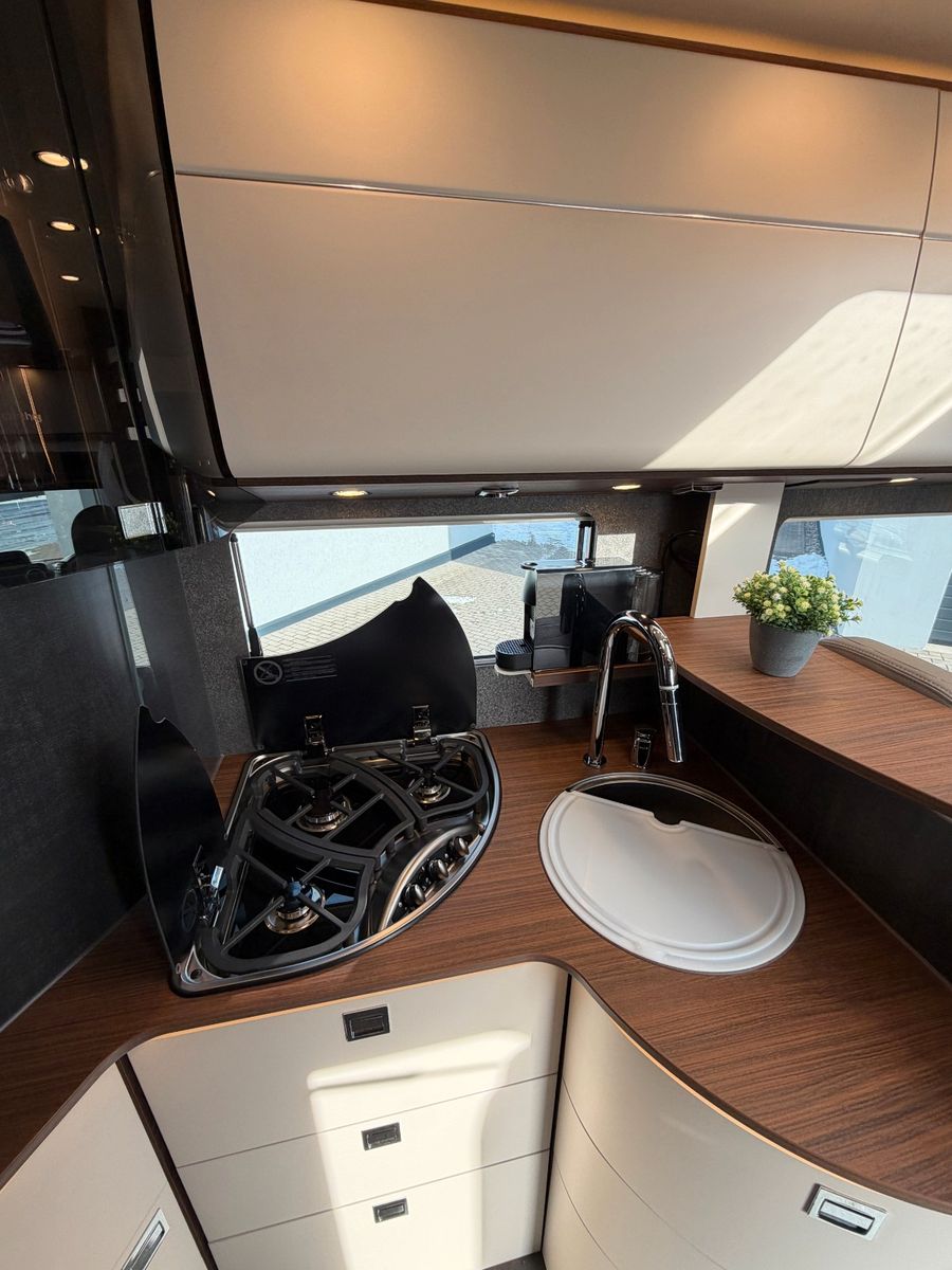 Fahrzeugabbildung Carthago chic c-line T 4.9 LE