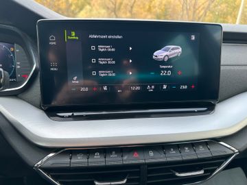 Bild 17 Skoda Octavia Combi 1st Edition*LEDER*MATRIX*StHz*SzHz