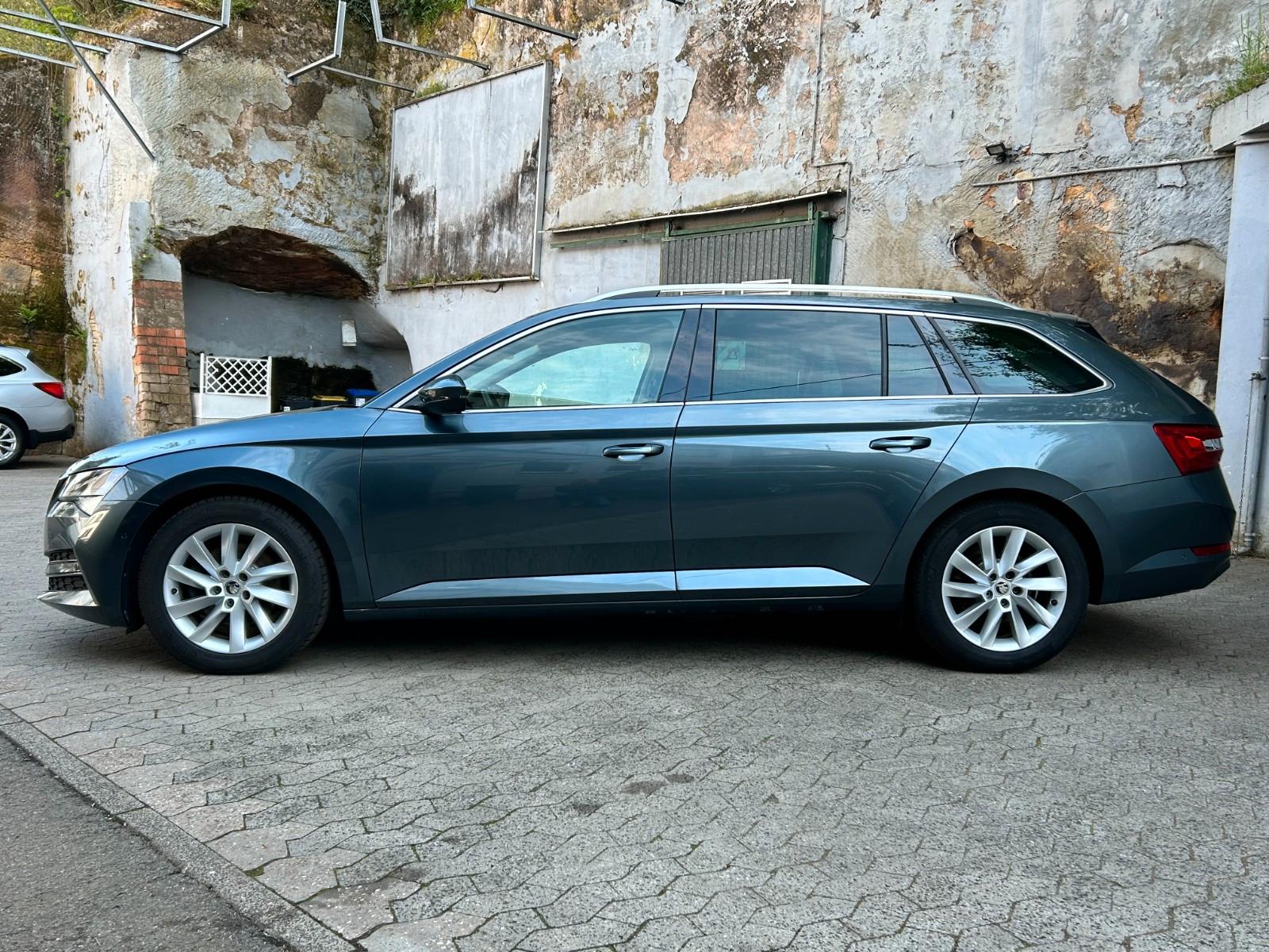 Skoda Superb Combi Style iV*Scheckheft Skoda*