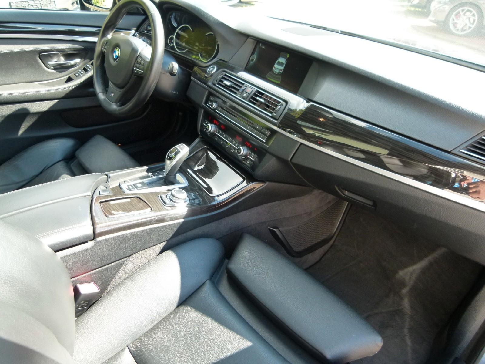 BMW 530d Automatik*M-Paket*HeadUp*Leder*Navi*Xenon*