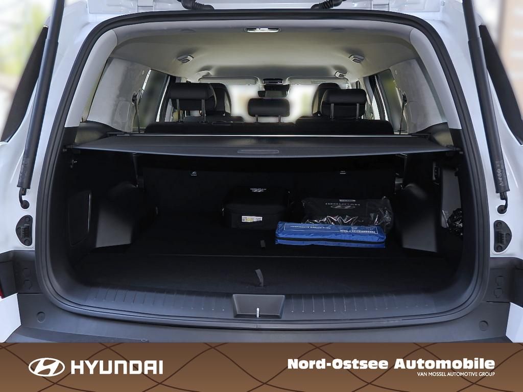 Fahrzeugabbildung Hyundai SANTA FE HEV 7-Sitzer Blackline 2xKlima 360 ACC