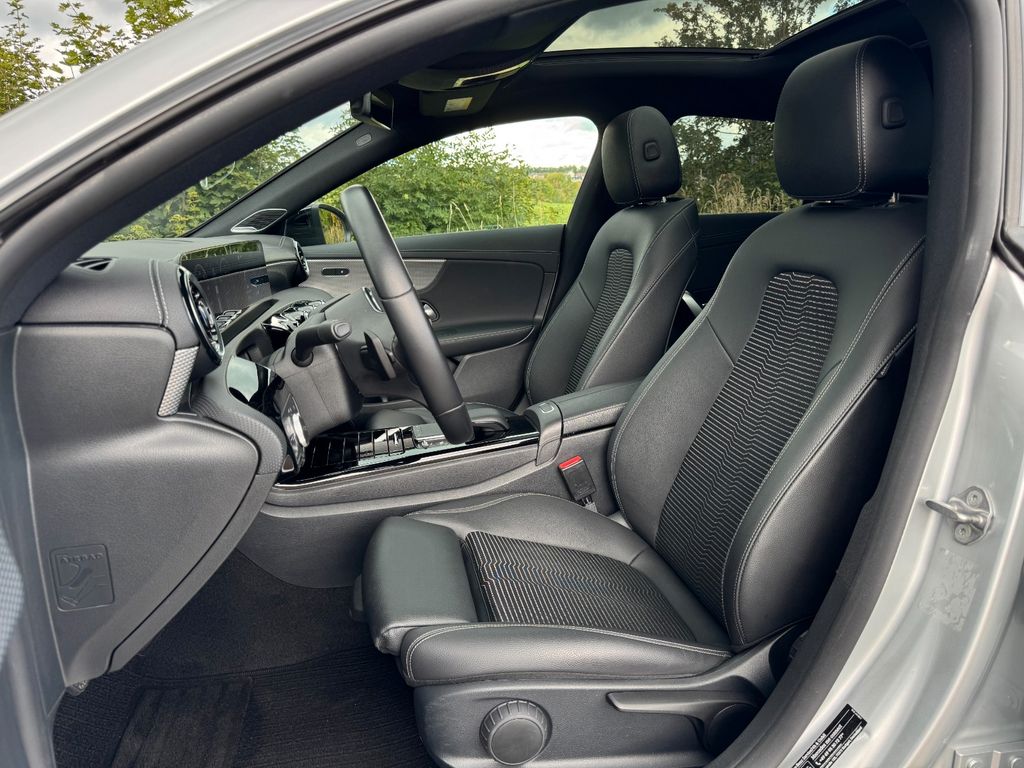 Mercedes-Benz CLA 220 d SB,Distro,Pano,AHK,LED,Burmester,Night
