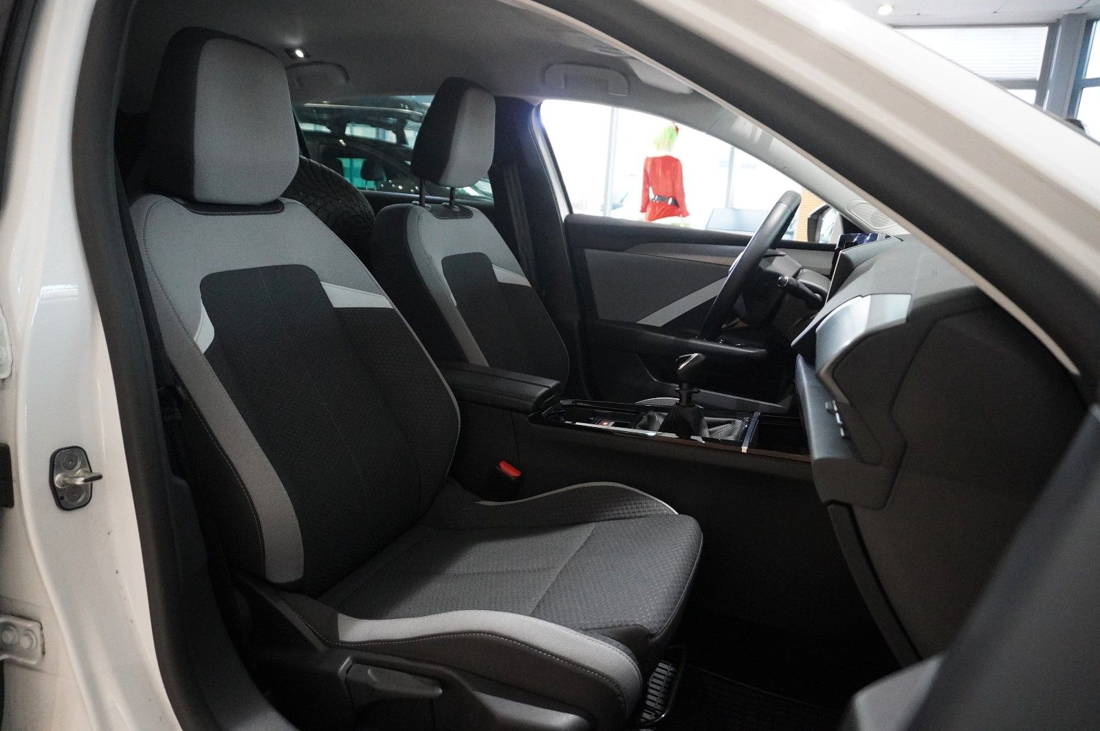 Fahrzeugabbildung Opel Astra L LIM. 1.5D BUSINESS NAVI/LED/KAMERA/DAB+