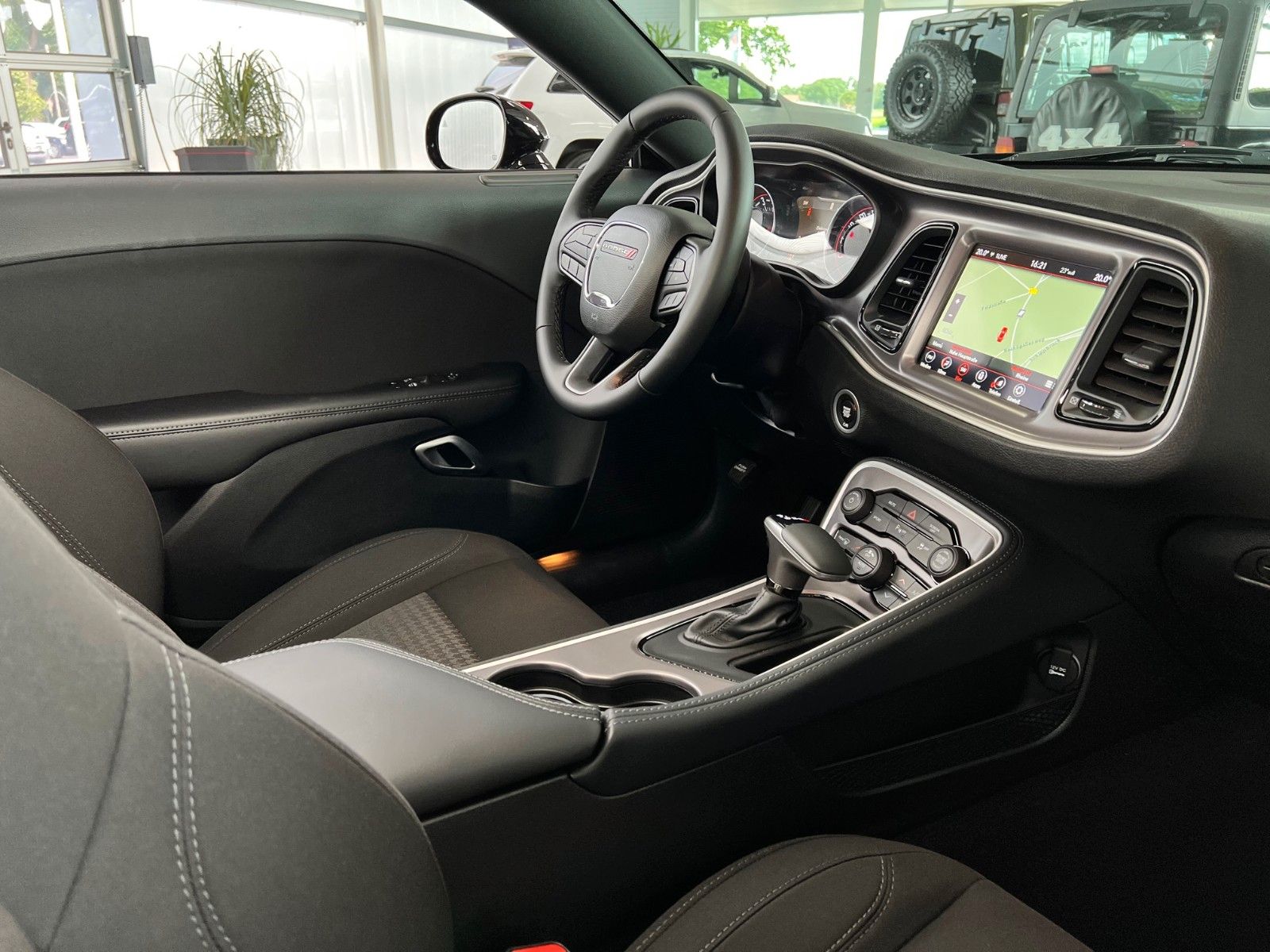 Fahrzeugabbildung Dodge Challenger SXT V6 Navi Carplay 1.Hand Unfallfrei