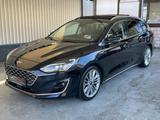 Ford Focus Turnier 1.5 TDCI Vignale *LED*PANO*1.HAND - Ford Focus Vignale mit Diesel-Antrieb