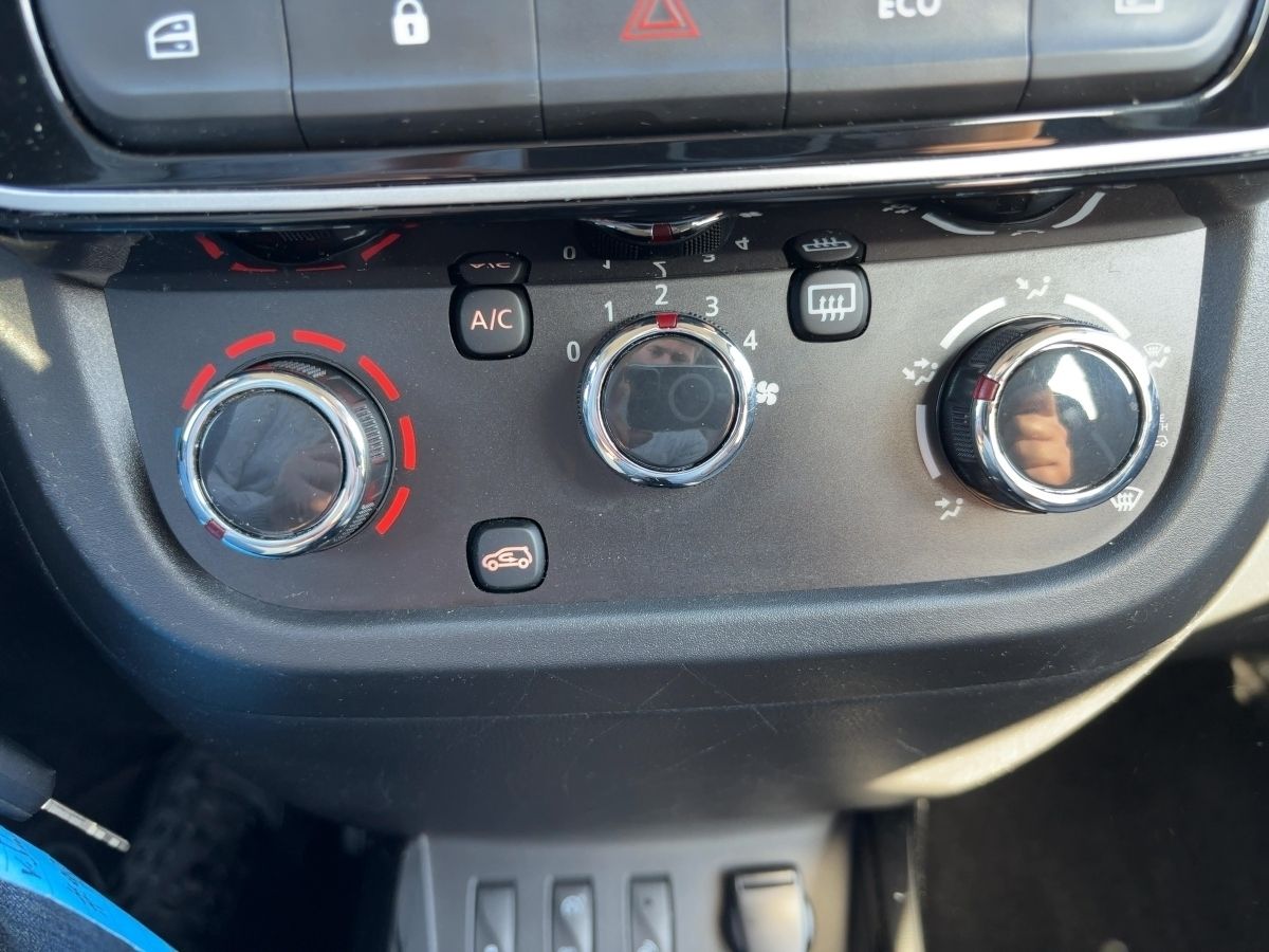 Fahrzeugabbildung Dacia Spring Essential 45 Kima Kamera CCS