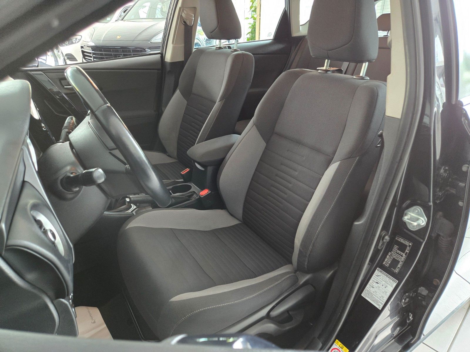Fahrzeugabbildung Toyota Auris Comfort