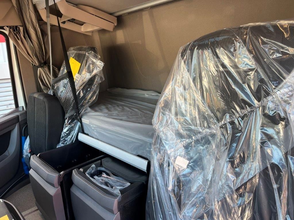 Fahrzeugabbildung DAF FAN XF 480 ohne Aufbau