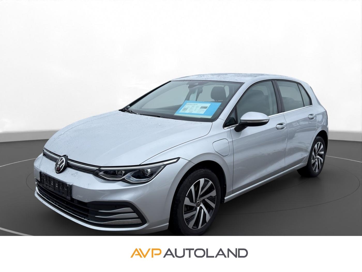 Volkswagen Golf VIII 1.4 TSI DSG eHybrid Style | NAVI | LED