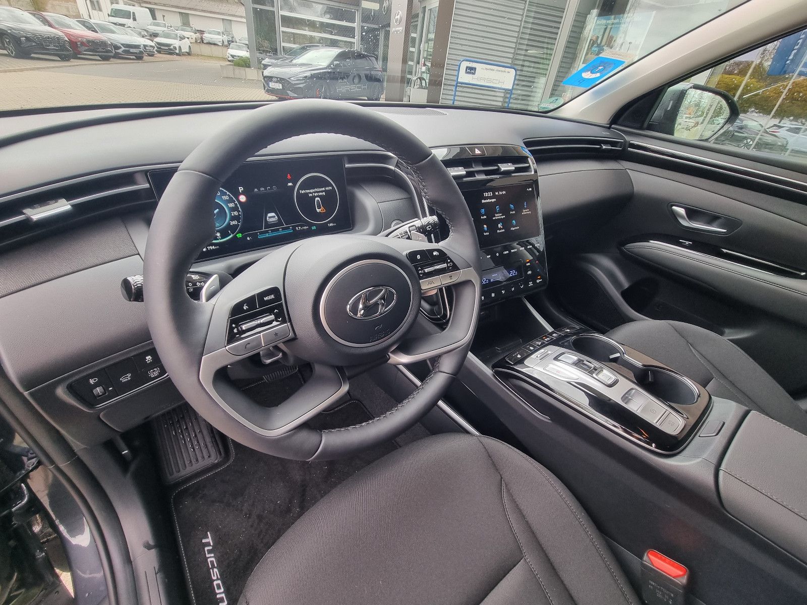 Fahrzeugabbildung Hyundai TUCSON HEV 1.6 T-GDi 2WD ASSI NAVI elek. Heckklp