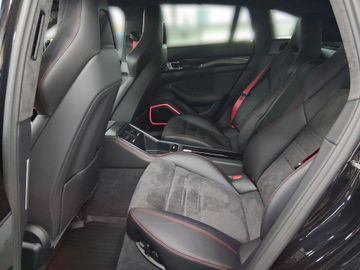 Porsche Panamera - 11