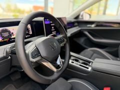 VW Passat Variant Elegance/ IQ DRIVE/ Apple CarPlay