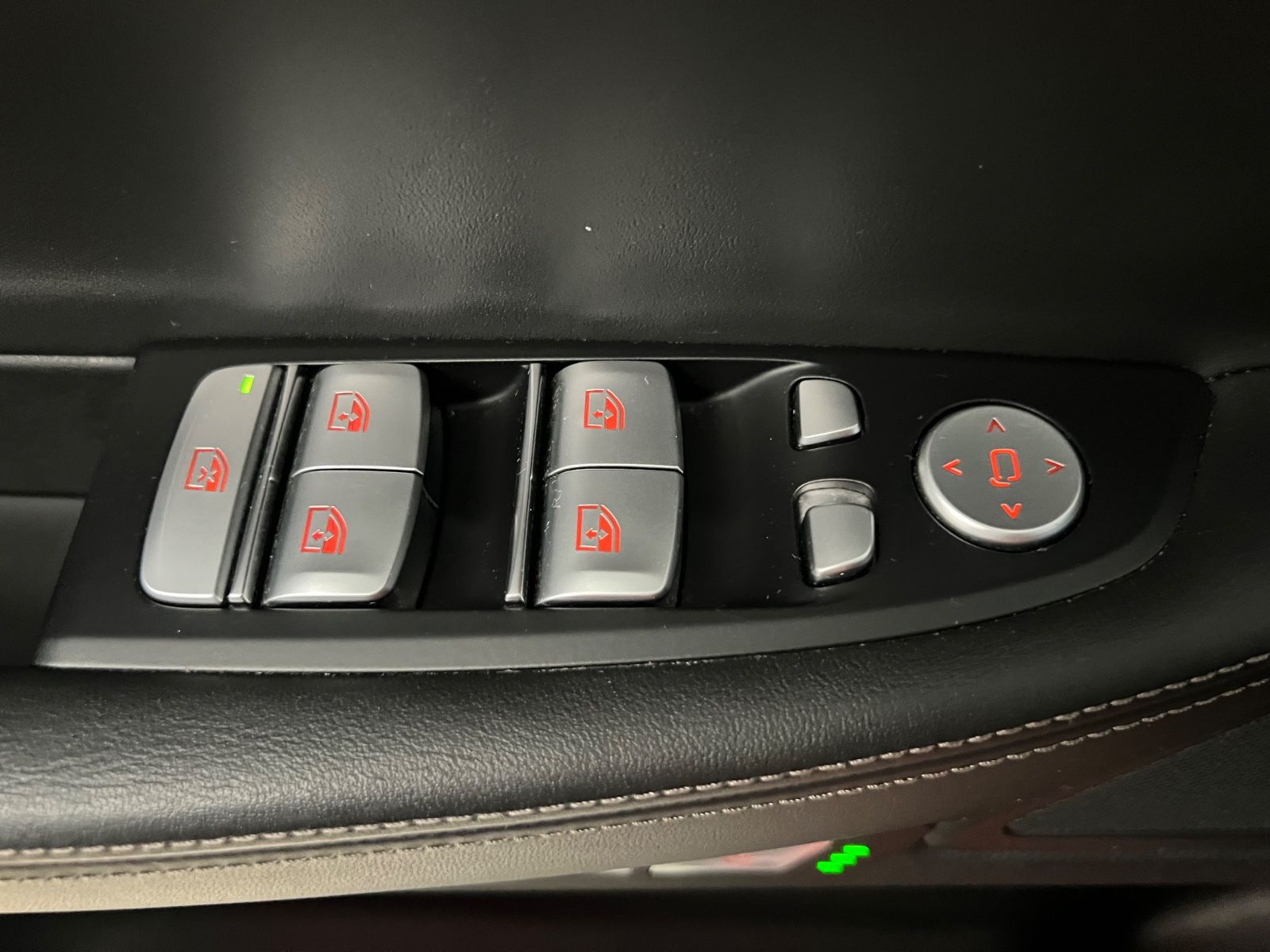 Fahrzeugabbildung BMW 740 d xDrive *MASSAGE* LEDER EXCLUSIVE *
