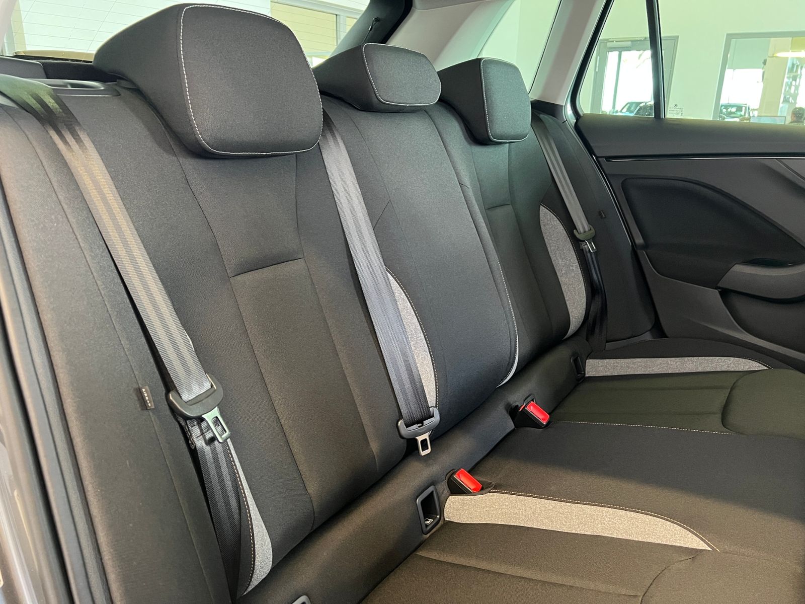 Fahrzeugabbildung SKODA Kamiq Selection 1.0 TSI DSG *LED, ACC, SmartLink