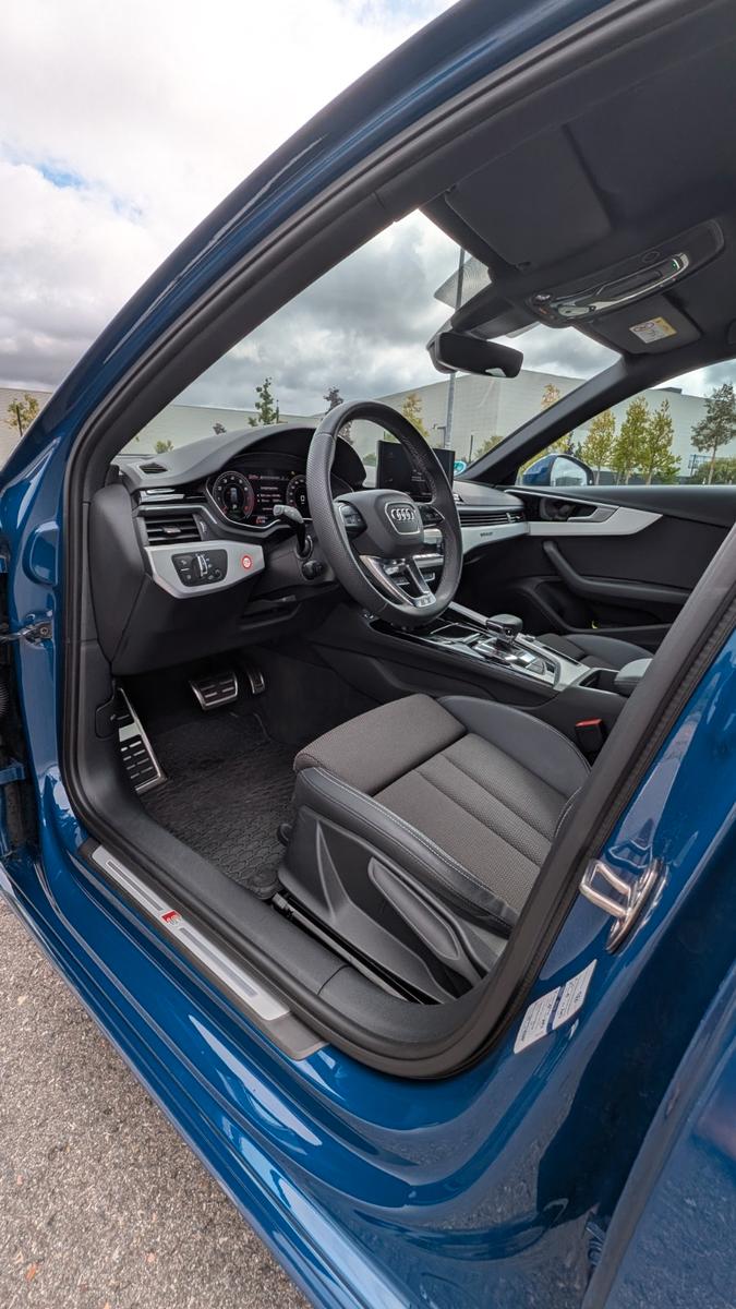 Audi A4 45 TFSI S tronic quattro S line Avant S line