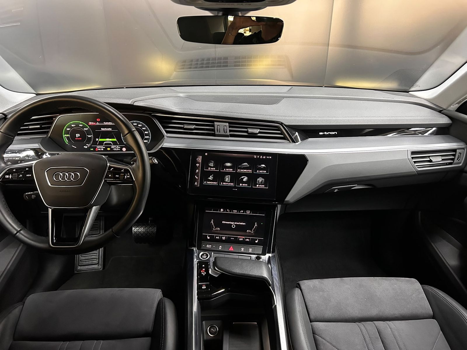 Fahrzeugabbildung Audi e-tron 50 Quatt ALCANTARA+NAVI+LED SHZ+ACC+APS+