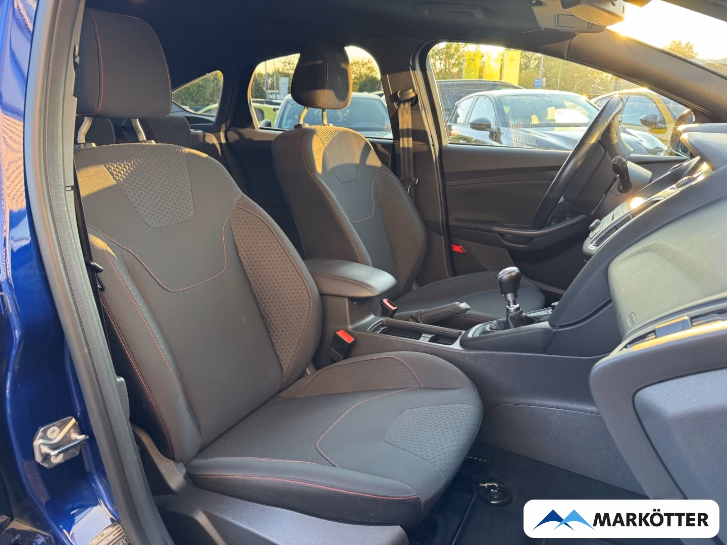 Ford Focus ST-Line CAM/SHZ/TEMP/KEYLESS/NAVI/LED