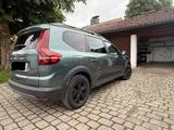 Dacia Jogger Hybrid 140 Extreme 5-Sitzer Zedern-Grün - Dacia Jogger: Automatik