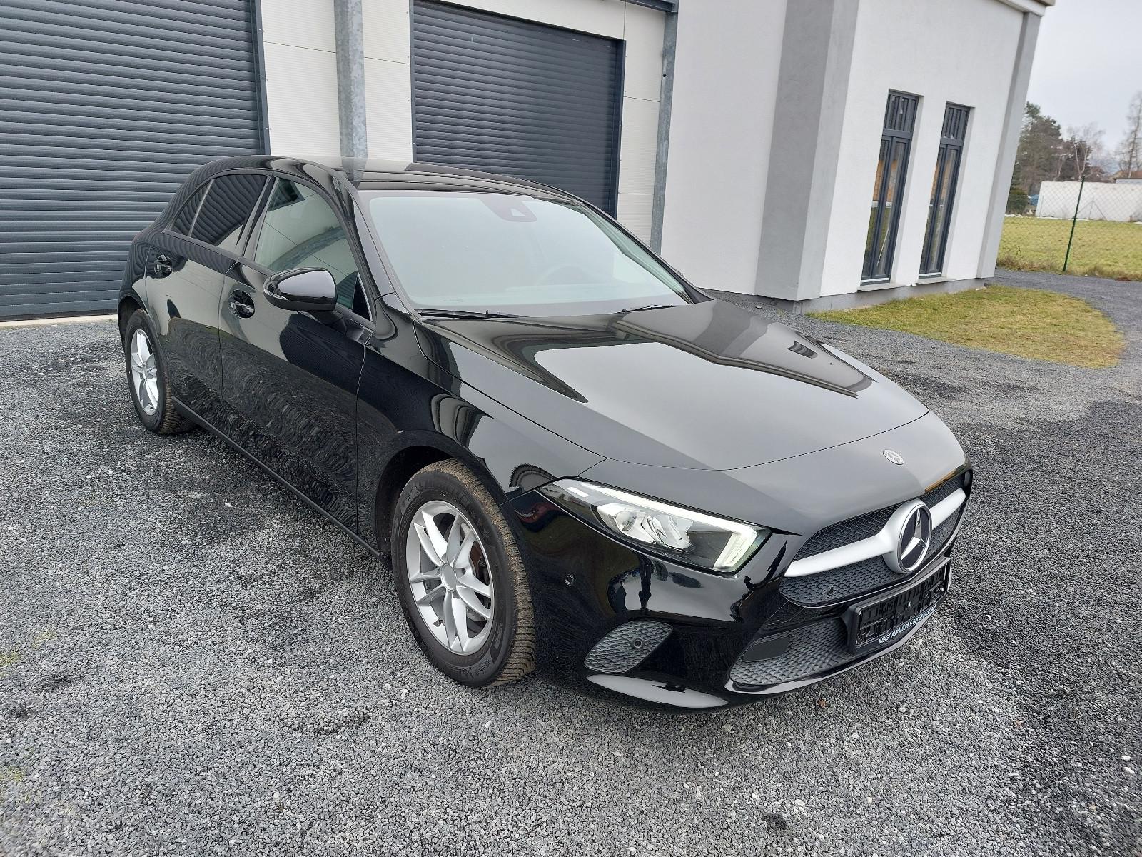 Mercedes-Benz A 160 A -Klasse A 160/Navi/SHZ/1.HD/wenig KM