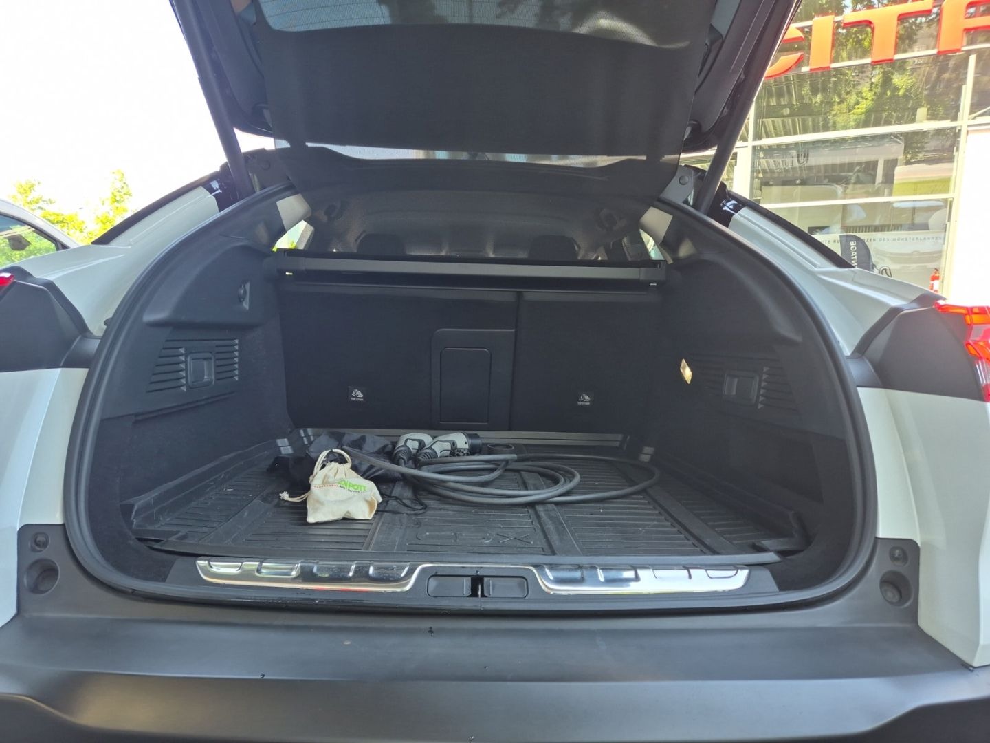 Fahrzeugabbildung Citroën C5X 1.6 Plug-In Shine Pack Hybrid 225 e-EAT8