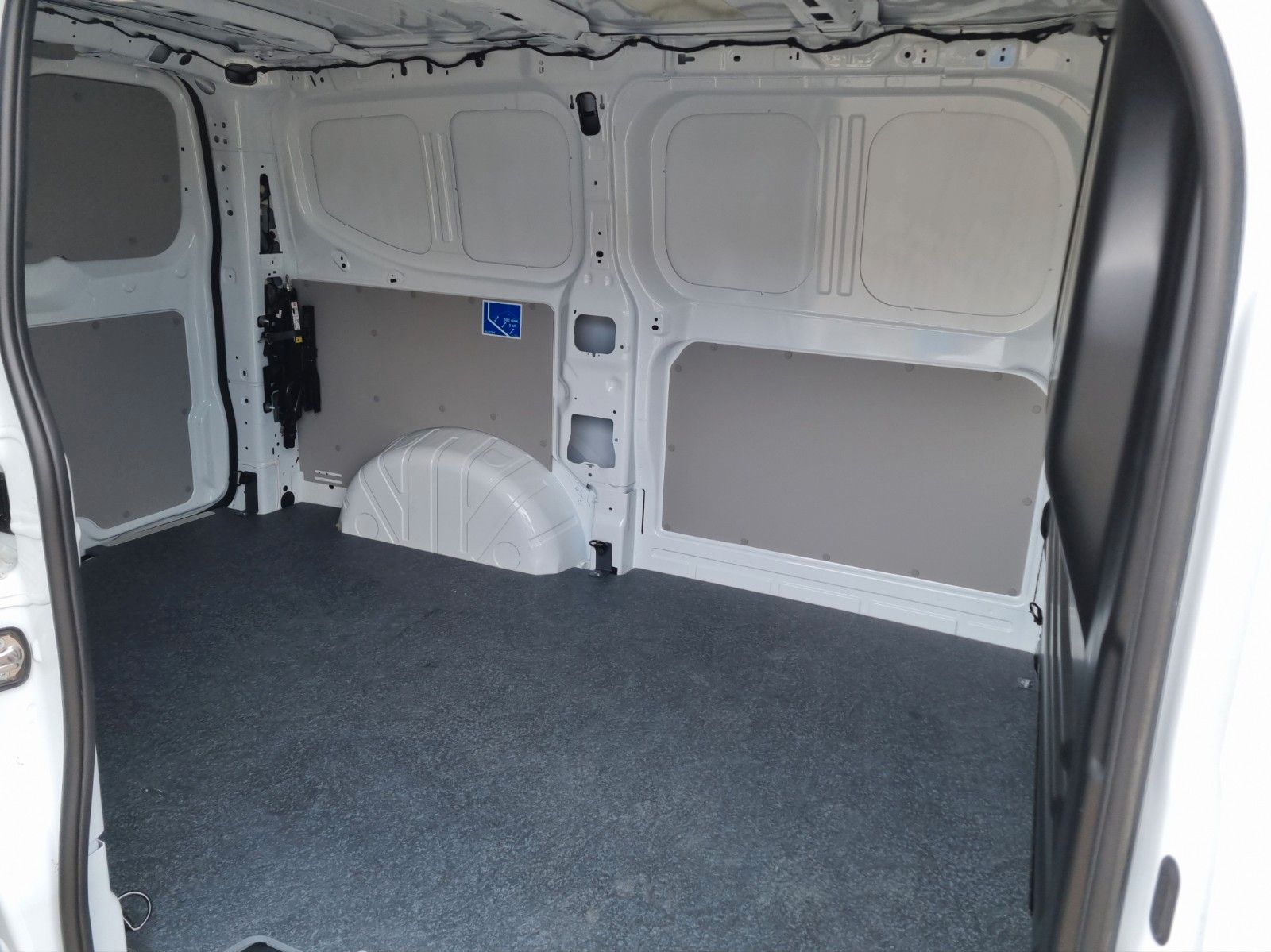 Fahrzeugabbildung Ford Transit Custom Kasten 300 L1 Trend FWD