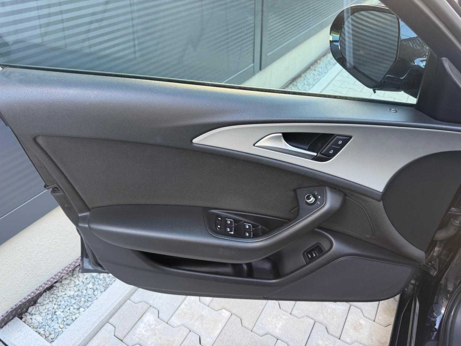 Audi A6 2012 — photo 14