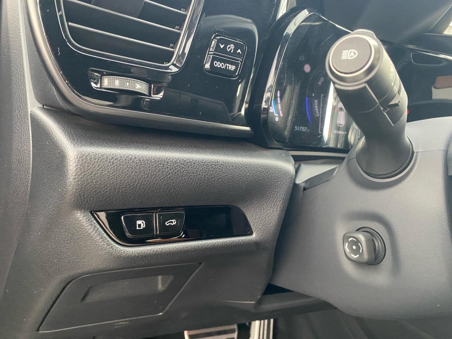 Lexus NX 450h+ 2,5L PLUG-IN, CVT LUXURY *LED*Klima*