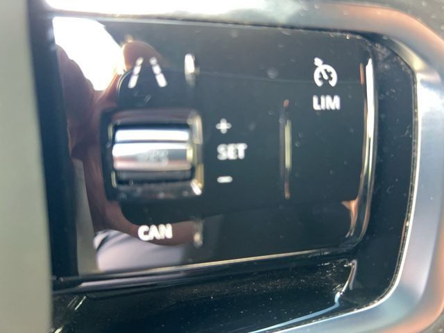 Fahrzeugabbildung Land Rover Range Rover Velar P250 Navi 360° Kamera AHK-abne