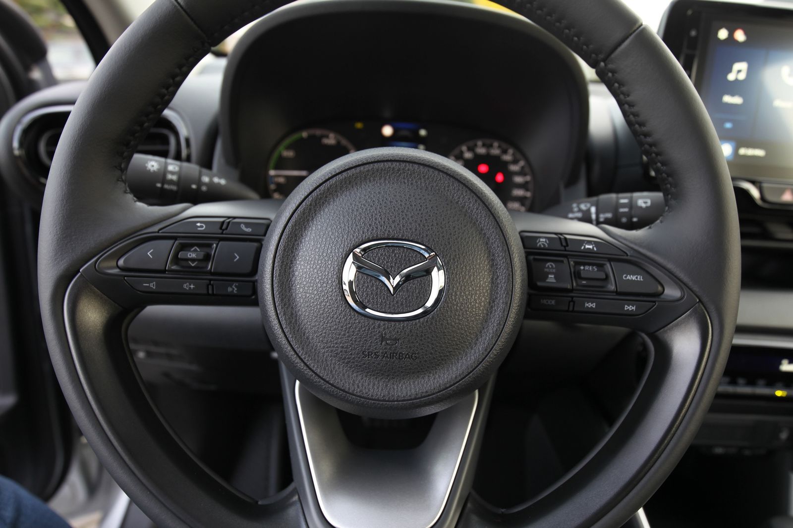Mazda 2 Hybrid - Bild 11