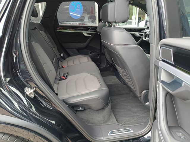 Touareg 3.0 V6 TDI R-Line 4Mot*22"*Pano*Head up*