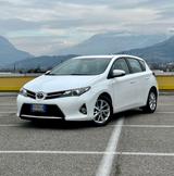 Toyota Auris 1.4 D-4D Lounge Neopatentati 2013 - Toyota Auris mit Diesel-Antrieb: 2.2