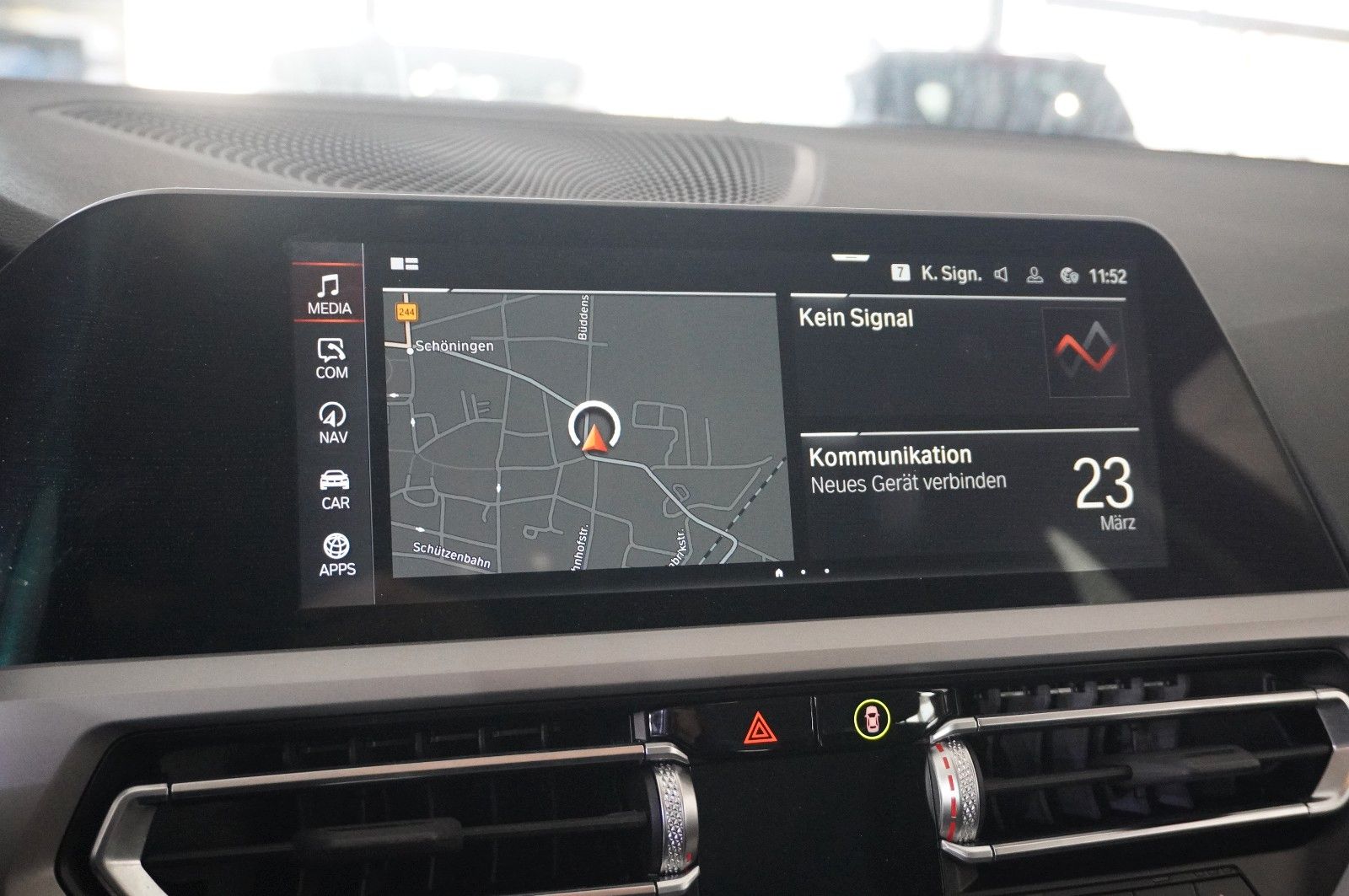 Fahrzeugabbildung BMW 318D TOURING ADVANTAGE NAVI/LED/VIRTUAL/SHZ/DAB+