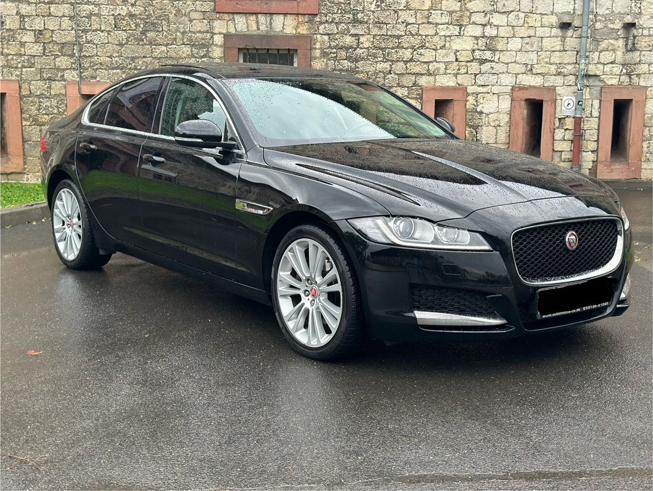 Fahrzeugabbildung Jaguar XF PRESTIGE*MOD.2017+PANO+LEDER*