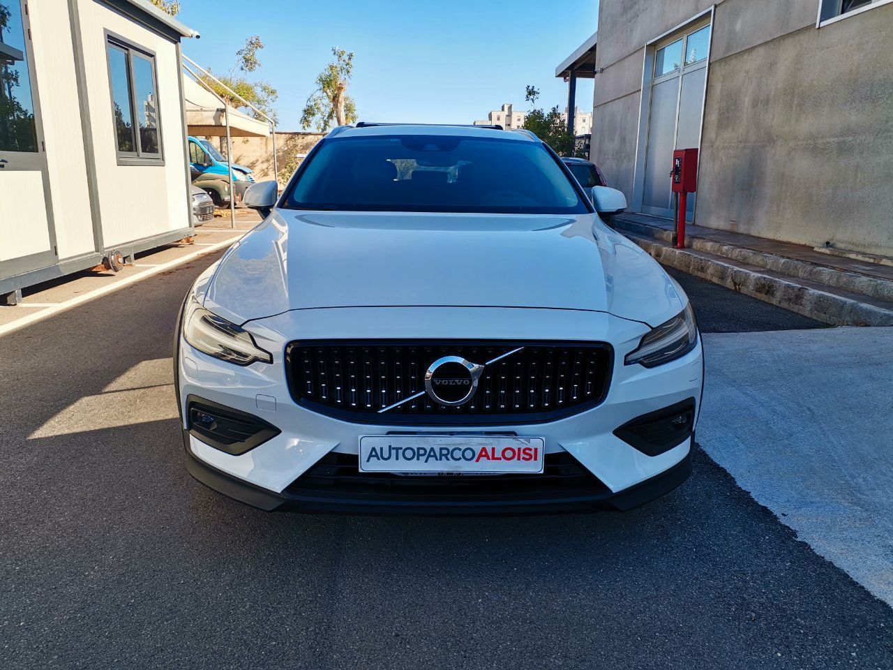 Volvo V60 Cross Country 2.0 d4 Business Plus awd imagem 3