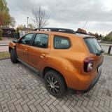 Dacia Duster TCe 100 ECO-G 2WD 2 Benzin/gas - mit LPG-Antrieb: Orange, Geländewagen