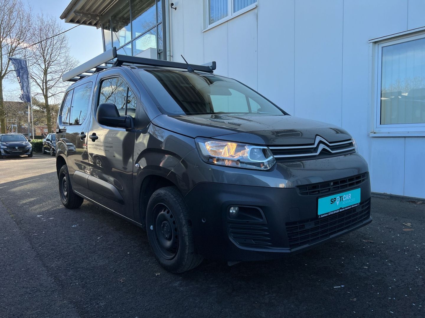 Fahrzeugabbildung Citroën Berlingo KW L1 1.5 Club M BlueHDi 100 S&S Temp.