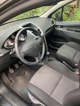Peugeot 207 Sport 95 VTi Sport - Peugeot 207 von privat