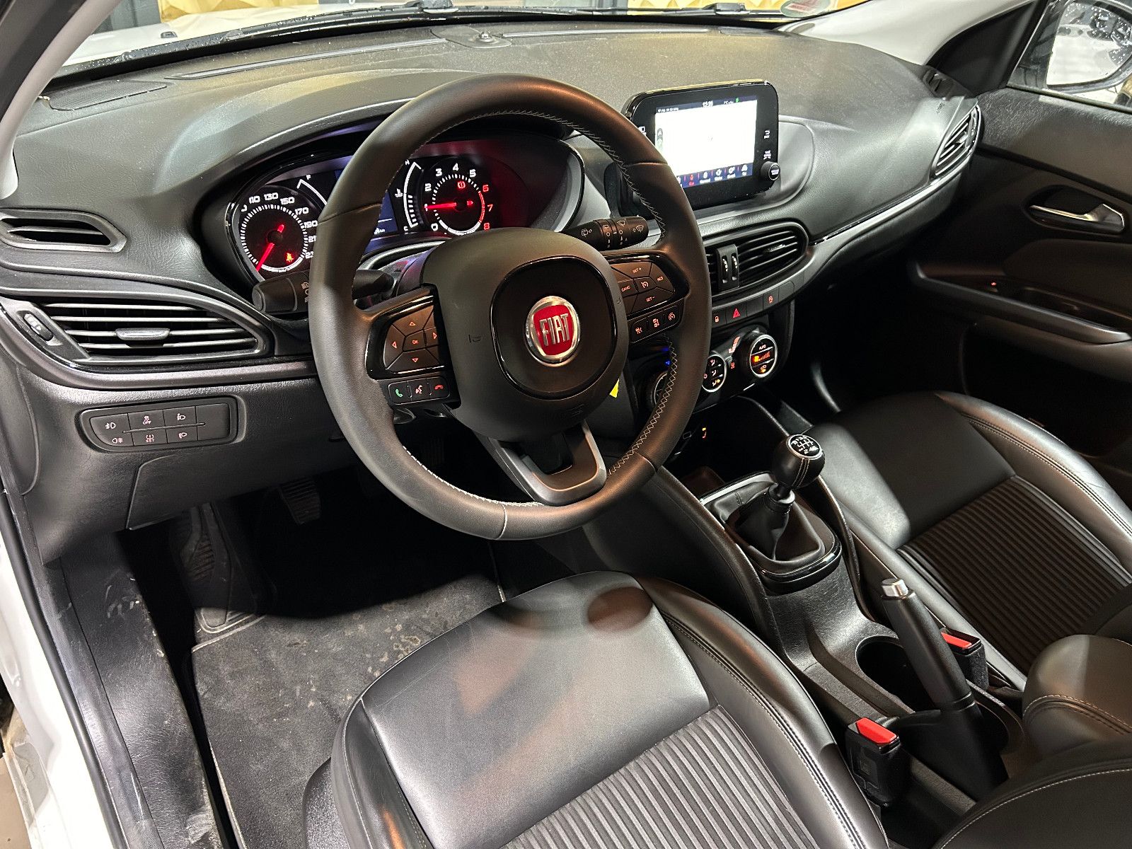 Fahrzeugabbildung Fiat Tipo S-Design/KAMERA/NAVI/ACC/SHZ/KLIMA