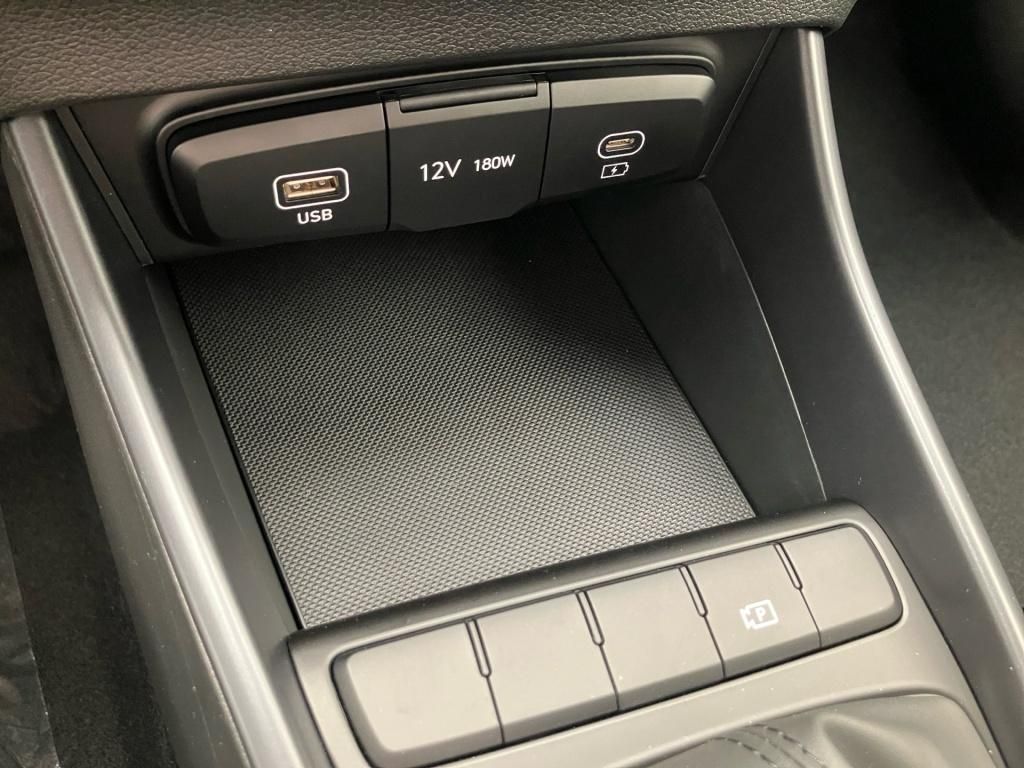 Fahrzeugabbildung Hyundai i20 1.2 5-MT Select Navi SpurH KAM PDC