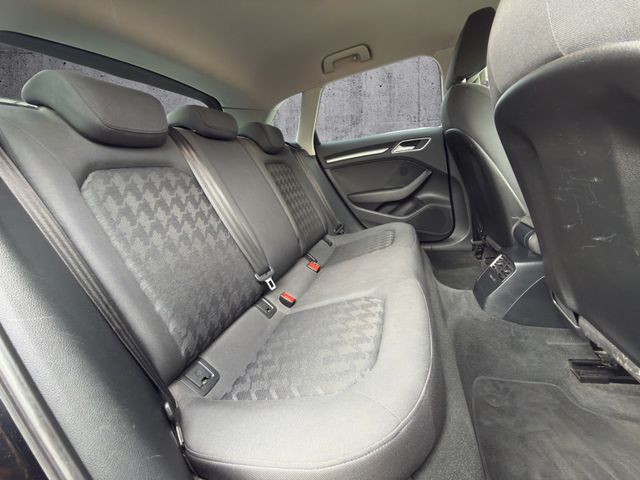 Audi A3 Sportback TDI S line*NAVI*LED*SHZ*PDC*KEY-GO