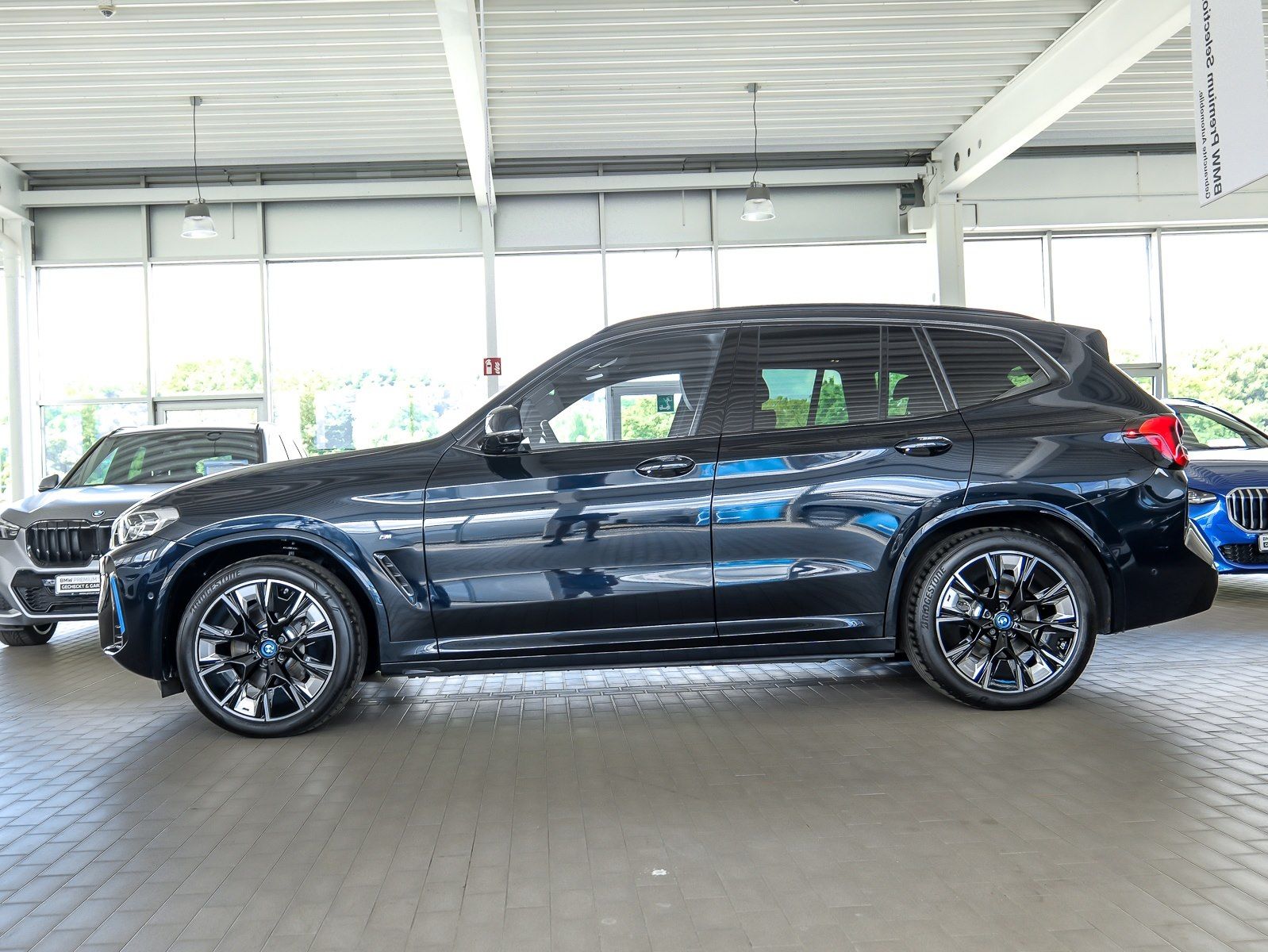 BMW iX3 - Bild 10
