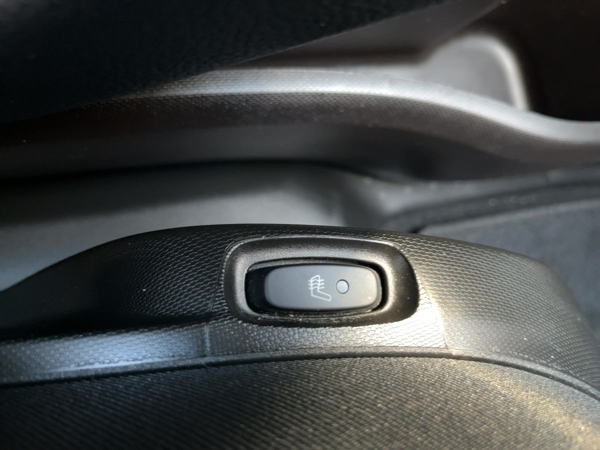 Fahrzeugabbildung Renault Twingo E-TECH 100% el. URBAN NIGHT ABS ESP SERVO