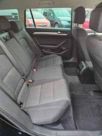 Volkswagen Passat Variant - 9