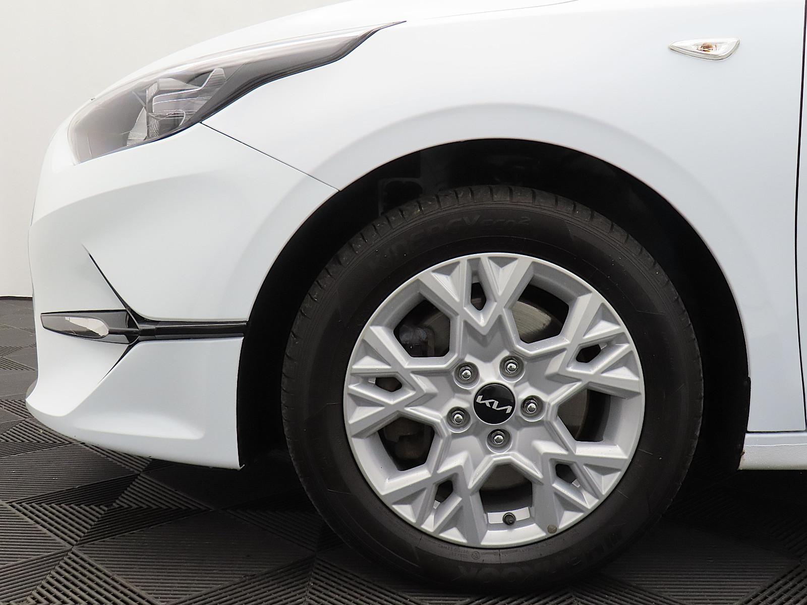 Kia Ceed Hybrid Automatik | Garantie | AHK | Kamera