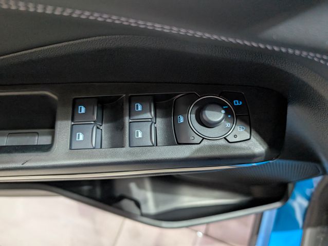Ford Puma Titanium Automatik NEUES MODELL