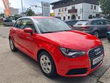 Audi A1 attraction Klima Navi 8fach BC SH Isofix - Audi A1: Kombi