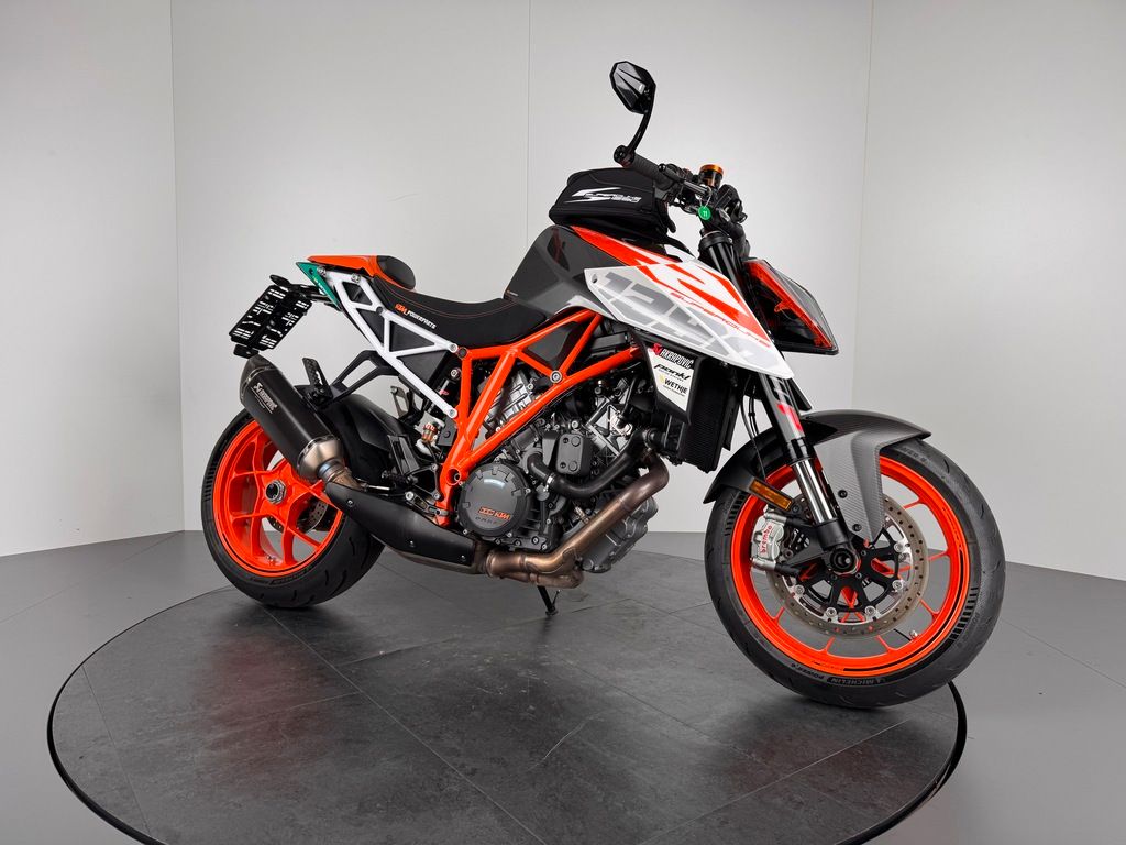 Fahrzeugabbildung KTM 1290 SUPER DUKE R *ZUBEHÖR *SERIVCE NEU *1. HAND